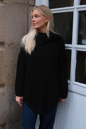 Lya High Neck Knit - Μαύρο