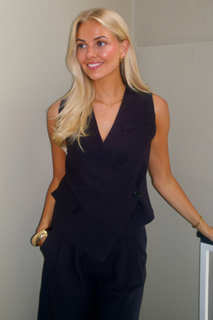 Melissa Vest - Black
