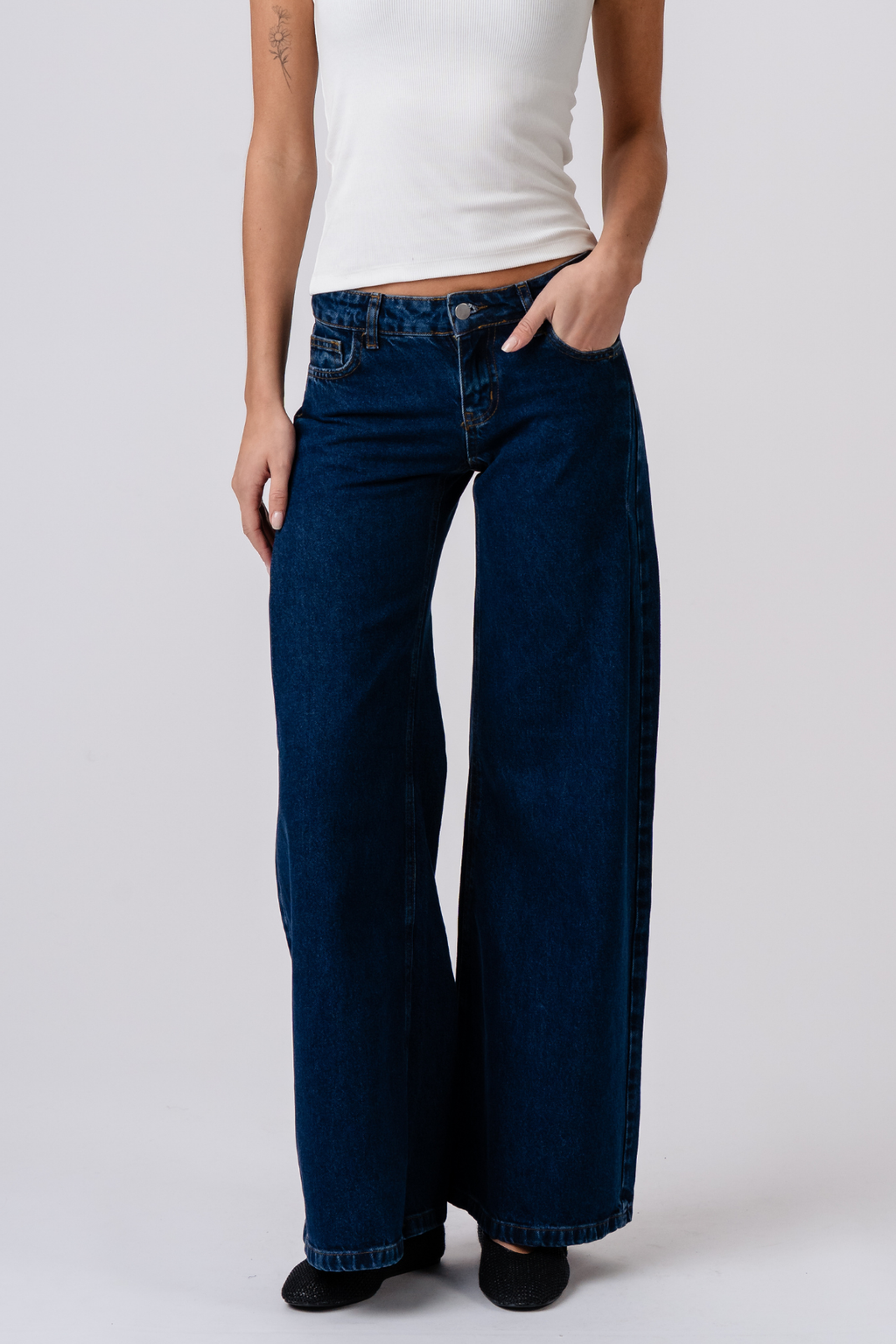 Bianca Low Waist Jeans - Medium Blue