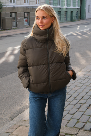 Short Puffer Jacket - Olive