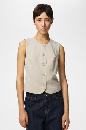 Kamil Fitted Vest - Overland Trek