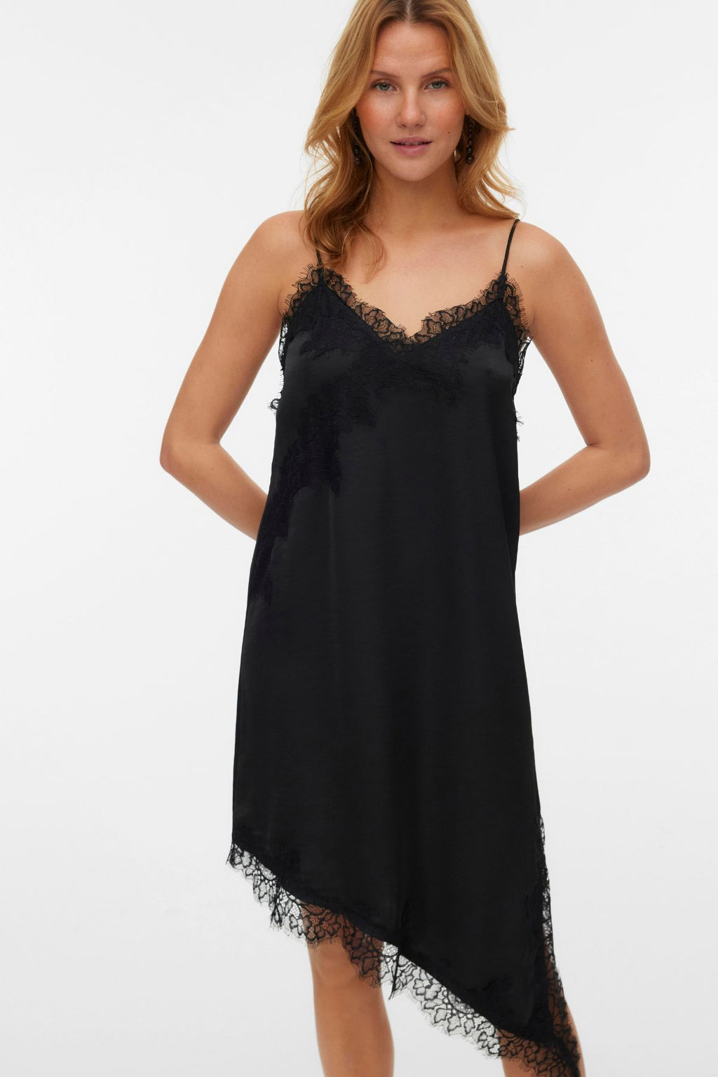 Μονό φόρεμα Novi Lace - Μαύρο:Μαύρη δαντέλα