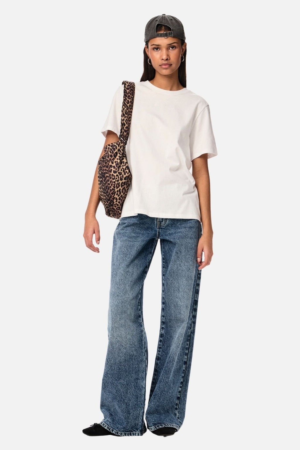 Amanda Xl Bumbag - Black Leo