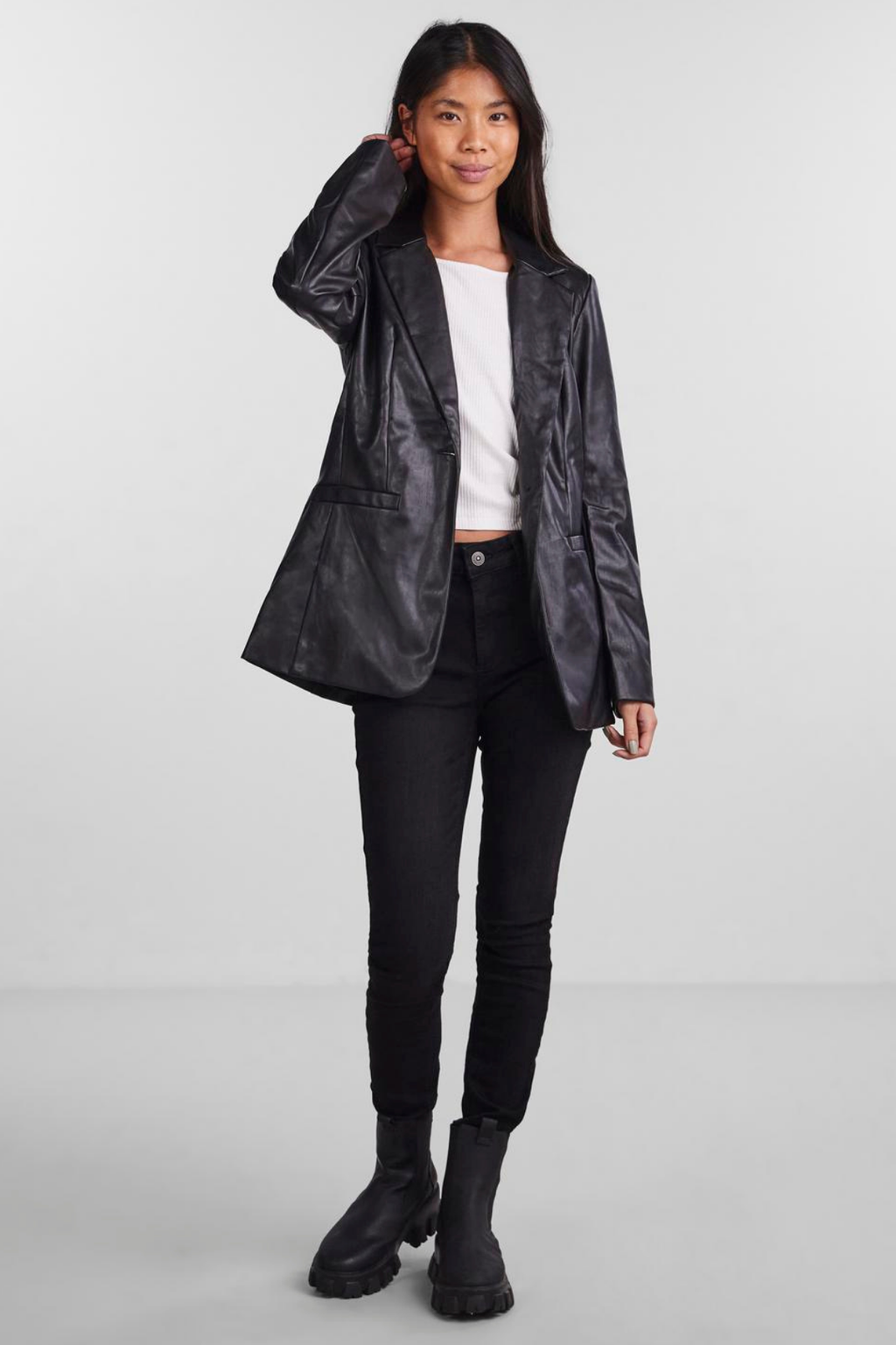 Nicole Blazer - Sort