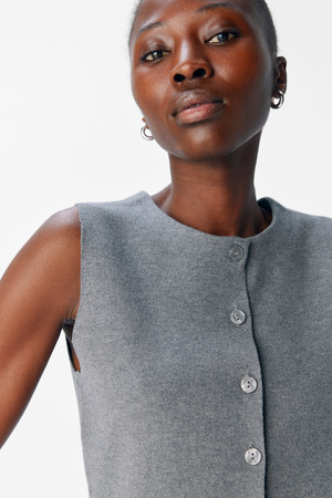 Reynard Knit Vest - Medium Grey Melange