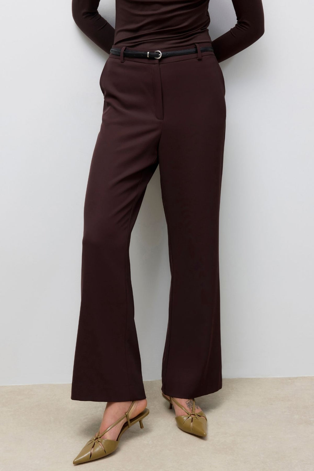 Upama Pant - Chocolate Plum