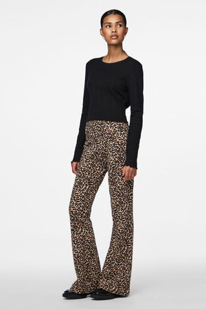 Marie O -Neck Poin Top - Black