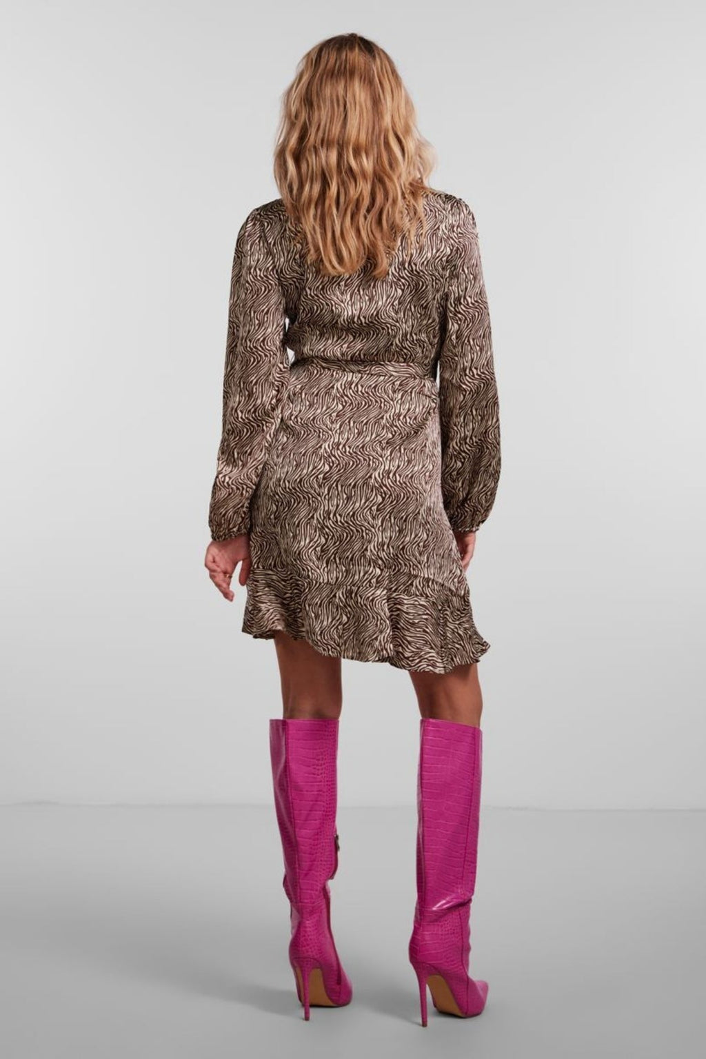 Juliet Wrap Kjole - Cinchory Coffee