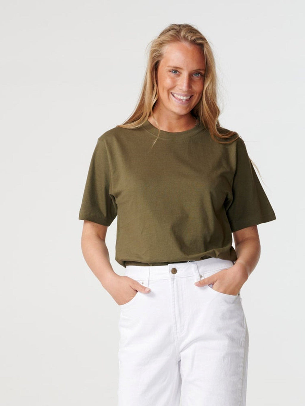 Boyfriend Tee - Army Green