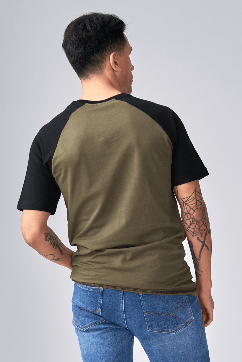 Basic T-shirt Raglan-Black-Army