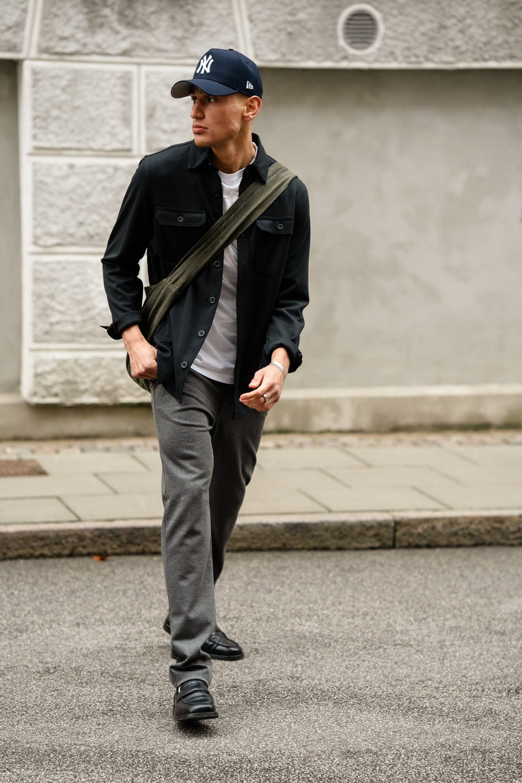 Performance Regular Ourvenshirt - Μαύρο