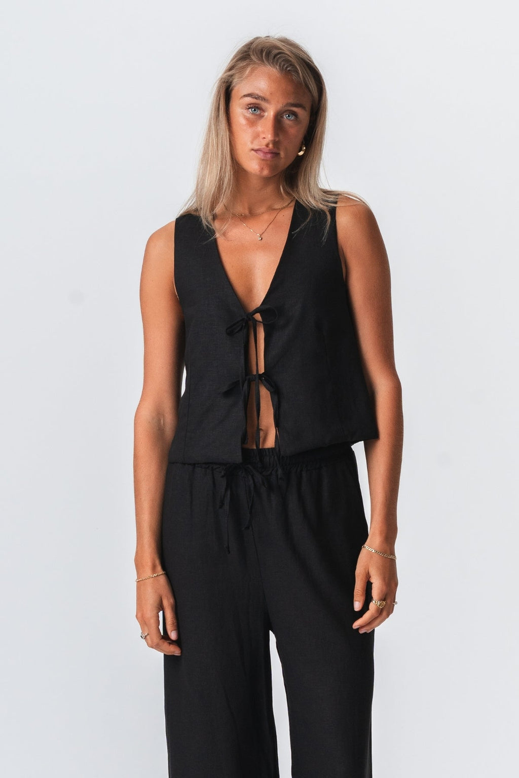 Linen Vest - Black