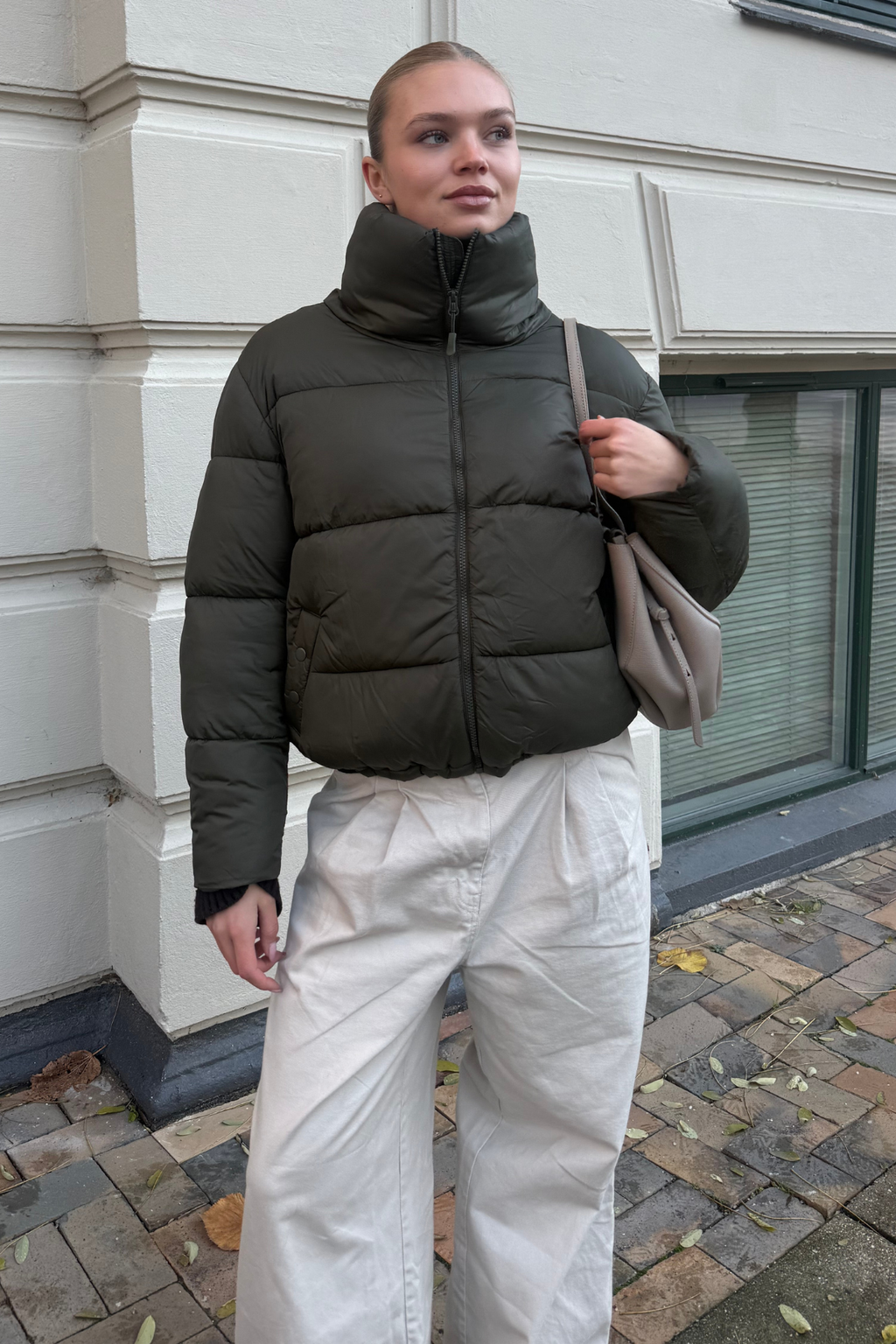 Short Puffer Jacket - Olive