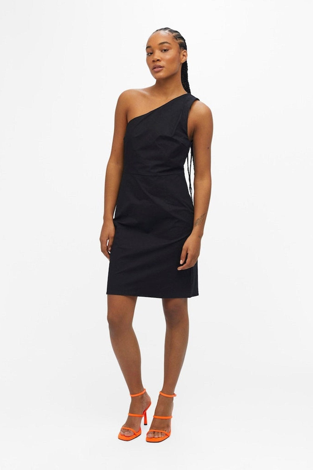 Olga Kort Kjole - Ταξινόμηση