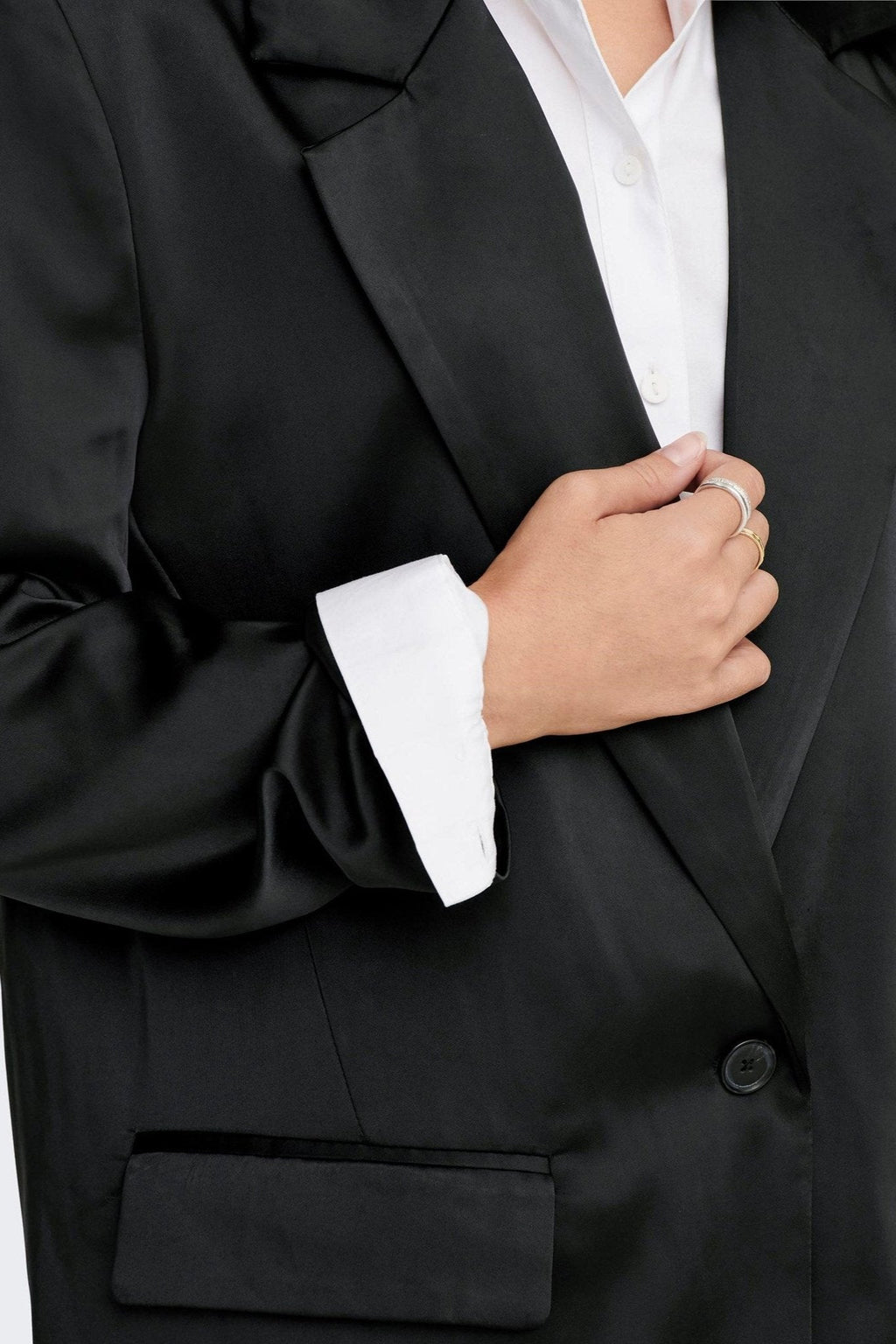 Lana -Mayra Blazer - Ταξινόμηση