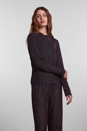 Mary Top - Ταξινόμηση