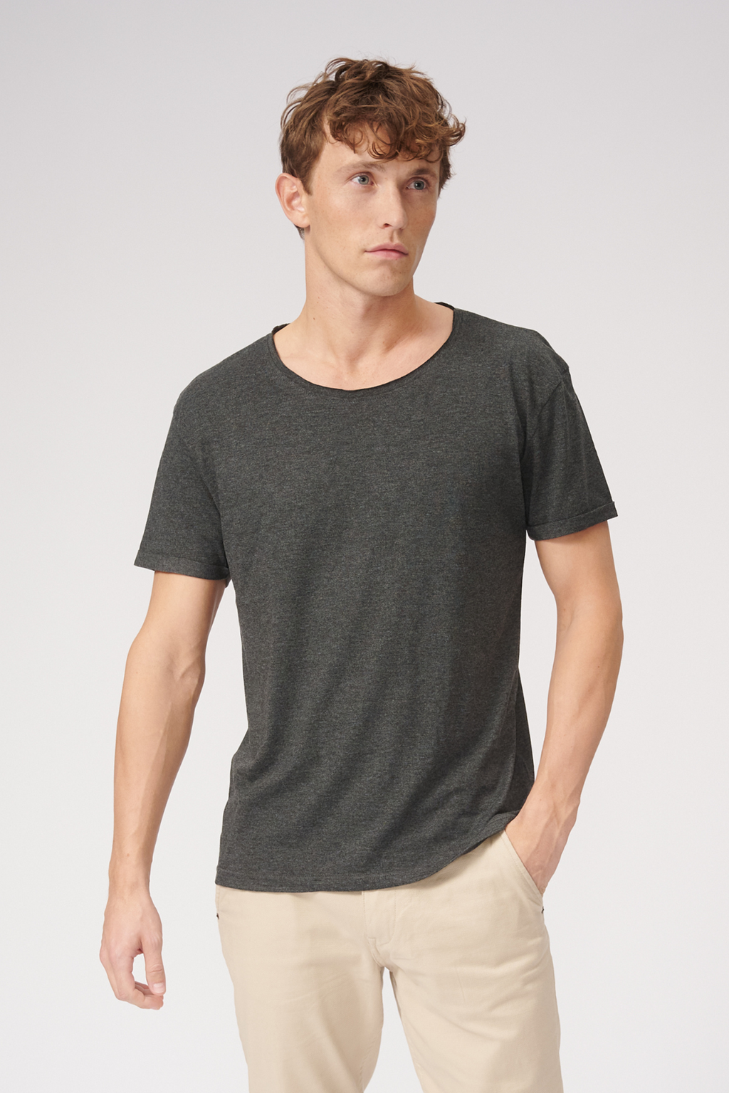 T -shirt Raw Neck - Dark Grey