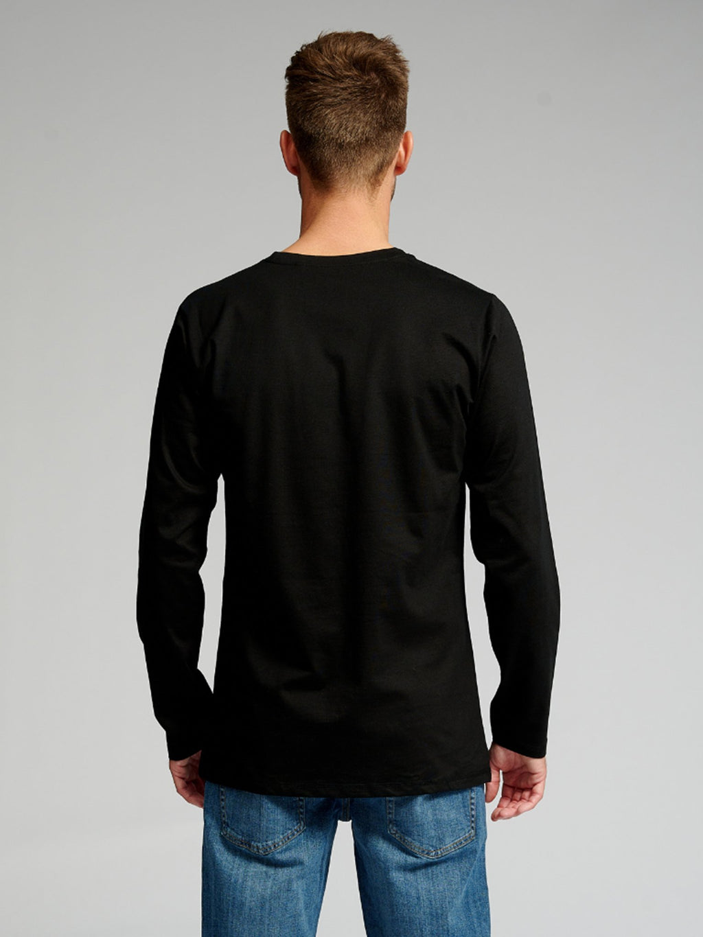 Basic T-shirt με μακριά μανίκια-μαύρο